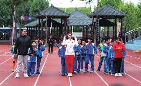 刚到手的大奖飞了！《光与影》因用AI被取消资格引争议