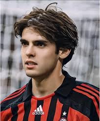 昔日顶流《原神》遇瓶颈，推付费UGC新玩法突围？