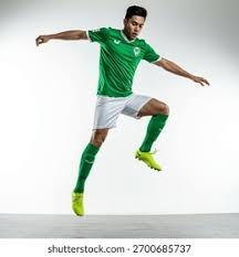 铜梁龙官方：下赛季球衣为主红客白，欢迎球迷投票27赛季球衣