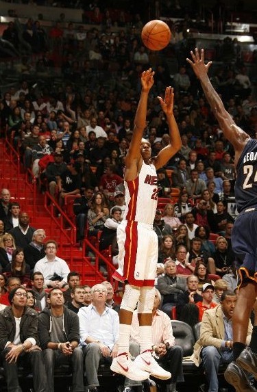 中率居高不 中率居高不